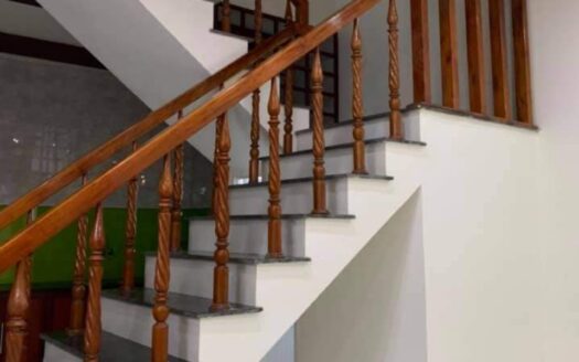 Bán nhà 2 tầng, full nội thất