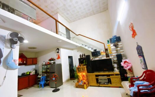 Bán nhà cấp 4 mê lửng, Nguyễn Chánh