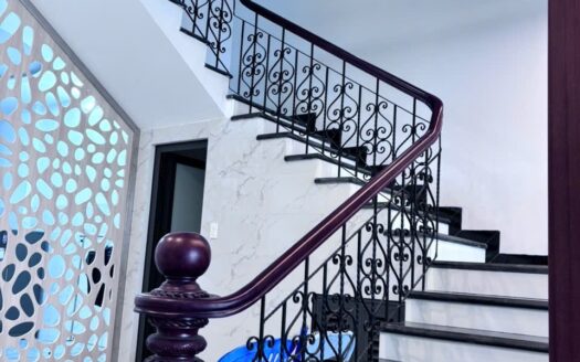 CHO THUÊ NHÀ PHỐ MẶT TIỀN ĐƯỜNG BỜ HỒ QUANG 14.