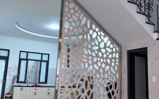 CHO THUÊ NHÀ PHỐ MẶT TIỀN ĐƯỜNG BỜ HỒ QUANG 14.